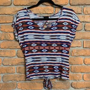 Daytrip Aztec Print Tie-Back Top Womens Size Small Open Back Short Sleeve Blouse